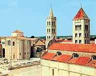 Zadar, cerkiew Św. Donata na Forumu /Encyklopedia Internautica