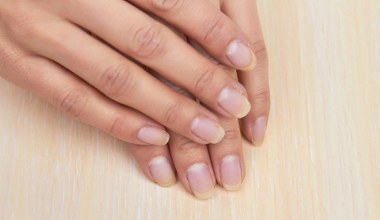 Zadbane skórki to klucz do dobrze wyglądającego manicure. Tak zadbasz o nie w domu