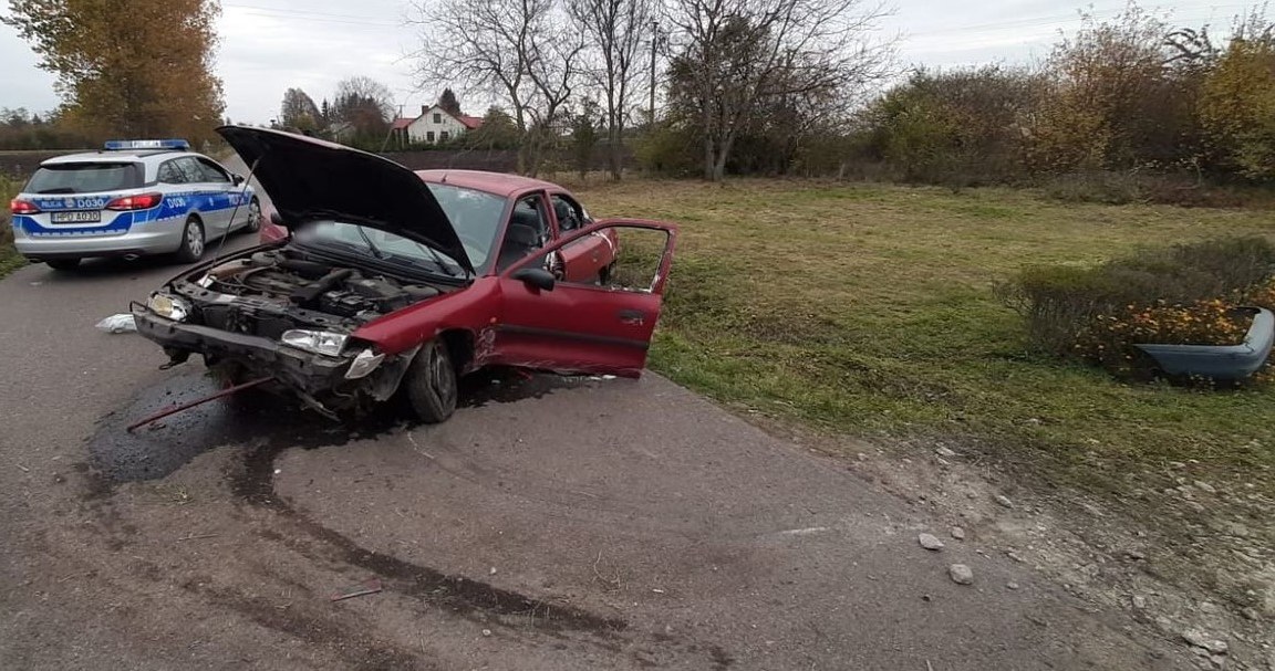 Żaden z mężczyzn nie chciał przyznać się do prowadzenia samochodu. /Policja Lubelska /Policja