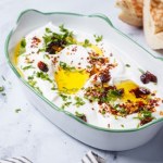 Żadne masło czy serek kanapkowy. Dobrze ubij, dodaj to, co lubisz, a chleb będzie smakował o niebo lepiej 