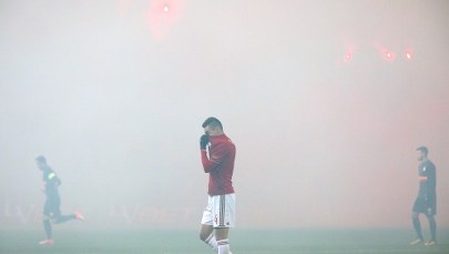 Zadymiony stadion i przegrana Wisły Kraków z Zagłębiem Lubin