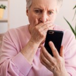 telefon Zadzwonili i dali jej tylko minutę. Potem z konta zabrali 143 tys. zł