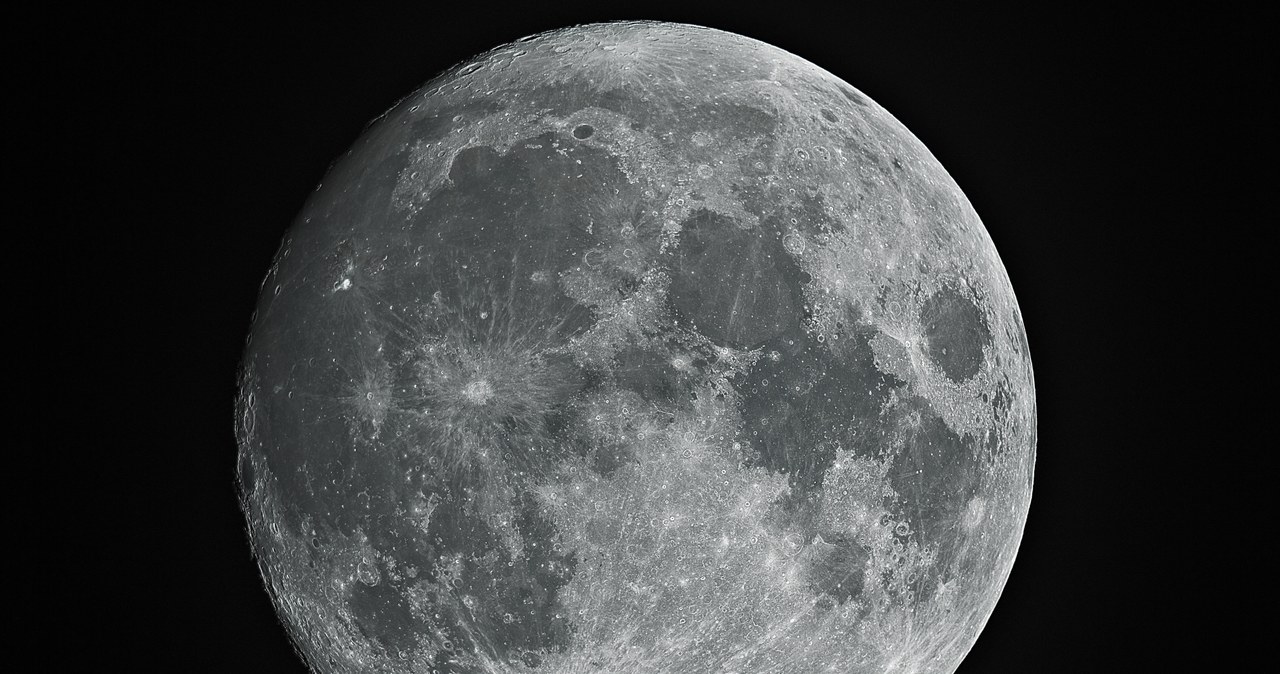 Zagadka anomalii magnetycznych na Księżycu została wyjaśniona? /123RF/PICSEL