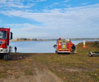Zaginęli bez śladu na Mazurach. Ciała dwóch braci wyłowione z jeziora