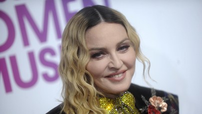 Zaginiony obraz w salonie Madonny? Francuzi chcą go pożyczyć