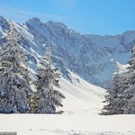 Zagrożenie lawinowe w Tatrach. Śnieg nawet po kolana