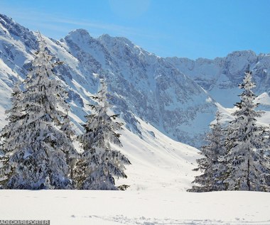Zagrożenie lawinowe w Tatrach. Śnieg nawet po kolana