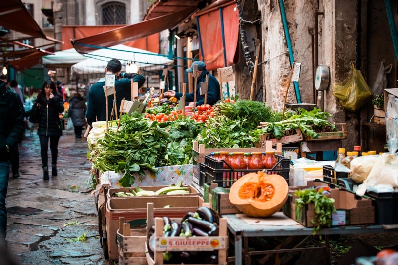 Zagrożone są dostawy żywności we Włoszech! Nz. sklep w Palermo na Sycylii /123RF/PICSEL