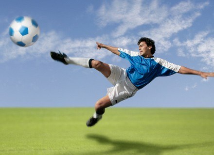 Zainteresowanie piłką nożną poprawia zdolności językowe związane z tą dziedziną aktywności /INTERIA.PL