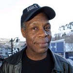 Zajęty Danny Glover