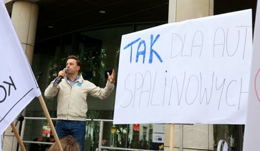 Zakaz aut spalinowych. Konfederacja poczuła krew i ruszyła do ataku