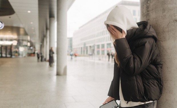 Zakaz dla nastolatków. Uderzą w media społecznościowe po tragedii w szkole