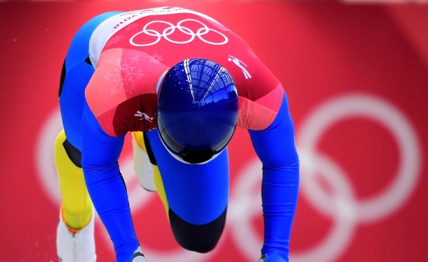 Zakaz dla ukraińskiego sportowca. Wizerunki poległych na kasku niezgodne z przepisami