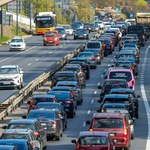 Zakaz jazdy autem w niedzielę. Nowy plan na redukcję spalin 