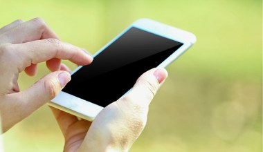 Zakaz mediów społecznościowych do 15 roku życia? MEN chce nowych regulacji