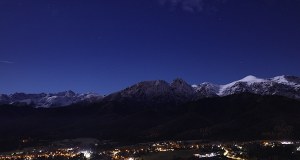 Zakaz nocnych wędrówek po Tatrach? Szef TPN-u komentuje