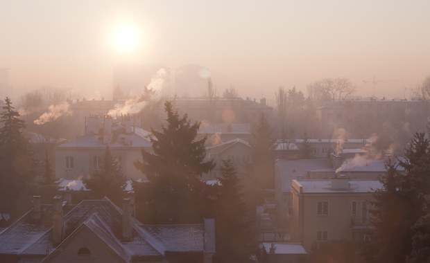 Zakaz palenia węglem w Warszawie od października 2023 roku