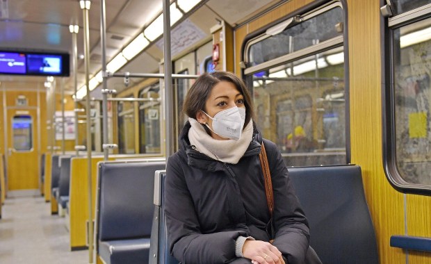 Zakaz rozmów w autobusie czy tramwaju? Niemcy rozważają nowe obostrzenia