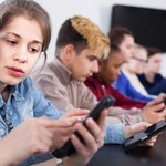 Zakaz smartfonów w szkołach coraz bliżej. MEN szykuje ustawę