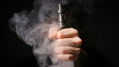 Zakaz sprzedaży e-papierosów nieletnim. Prezydent podjął decyzję