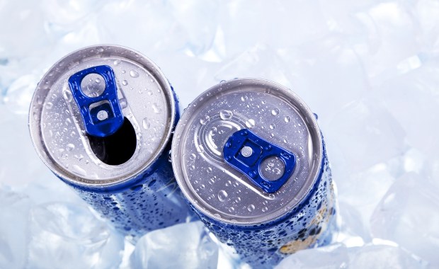 Zakaz sprzedaży energetyków młodzieży. Co się dzieje z projektem?