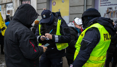 Zakaz udziału w zgromadzeniach. Nowe obostrzenia na święta