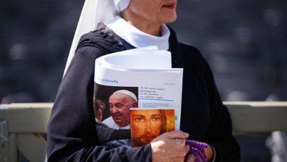 Zakaz urlopów w Watykanie. Lakoniczne komunikaty ws. papieża Franciszka