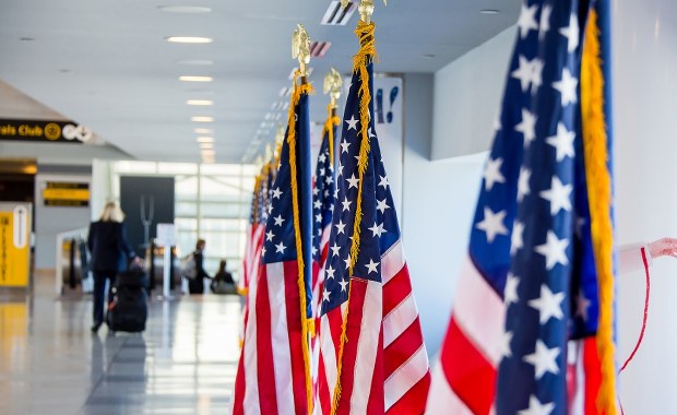 Zakaz wjazdu dla obywateli 75 krajów. Kogo nie chcą w USA?