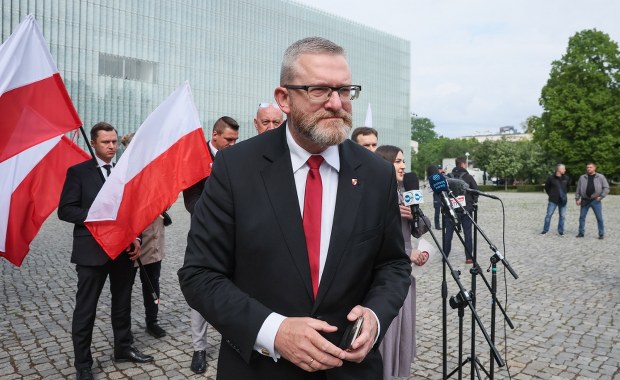 Zakaz wstępu dla Brauna! Sejm zamyka drzwi przed europosłem