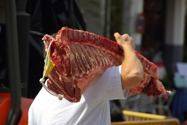 Zakaz wwozu wyrobów i mięsa z Polski mógłby doprowadzić do dużego wzrostu cen na rynku ukraińskim /&copy; Panthermedia