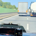 Zakaz wyprzedzania dla ciężarówek - funkcjonariusze pokazali, ile jest wart