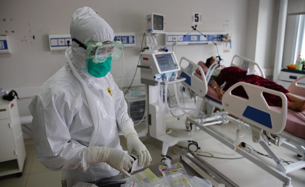 Zakażona wirusem Alfa i Beta jednocześnie. Pierwszy taki przypadek