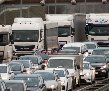 Zakazy ruchu dla ciężarówek. Najbliższe dni to maraton ograniczeń