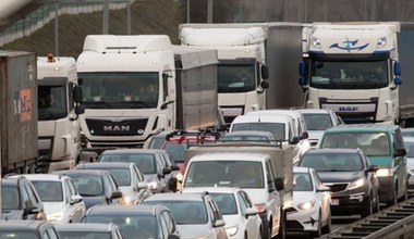 Zakazy ruchu dla ciężarówek. Najbliższe dni to maraton ograniczeń