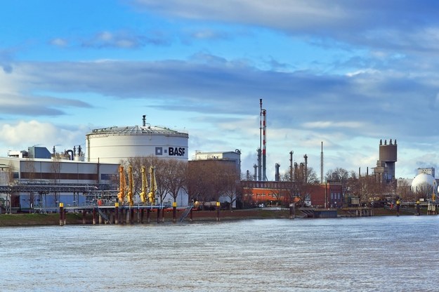 Zakłady BASF w Ludwigshafen /Shutterstock