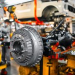 Zakłady Stellantisa wstrzymają pracę. W tle pozew i zarzuty o wymuszenie