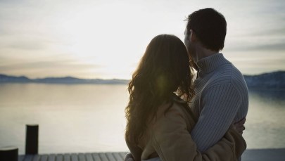 Zakochany agent dostanie odszkodowanie za utratę pracy