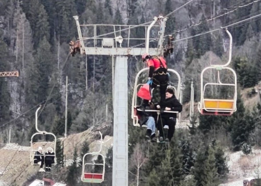 Zakończono akcję ratunkową w kompleksie narciarskim Zachar Barkut /ДСНС України /