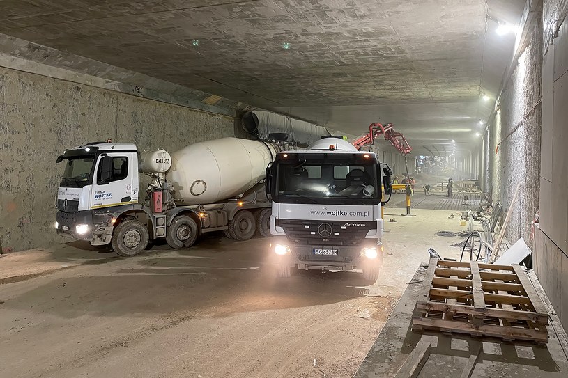 Zakończono budowę konstrukcji kluczowego tunelu pod Krakowem /GDDKiA