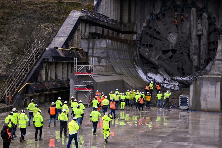 Zakończyło się drążenie pierwszej nitki tunelu na S19 /Darek Delmanowicz /PAP