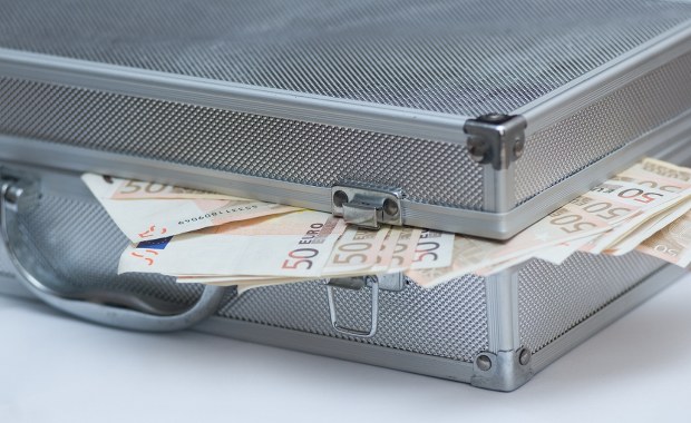 Zakopana walizka z milionami, porwanie i skatowanie biznesmena. Zapadł wyrok