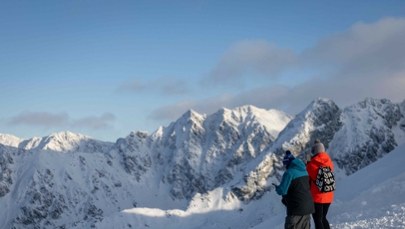 Zakopane zasypane. Ciężarówki wywiozą śnieg z miasta 