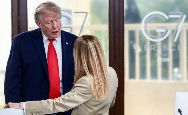 Zakopią topór wojenny? "Spotkanie wyjaśniające" Trumpa i Meloni