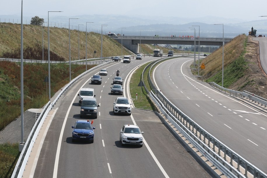 "Zakopianka" pomiędzy Rdzawką a Nowym Targiem. /Grzegorz Momot /PAP