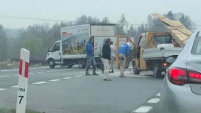 Zakopianka: Zderzenie dwóch dostawczaków w Głogoczowie