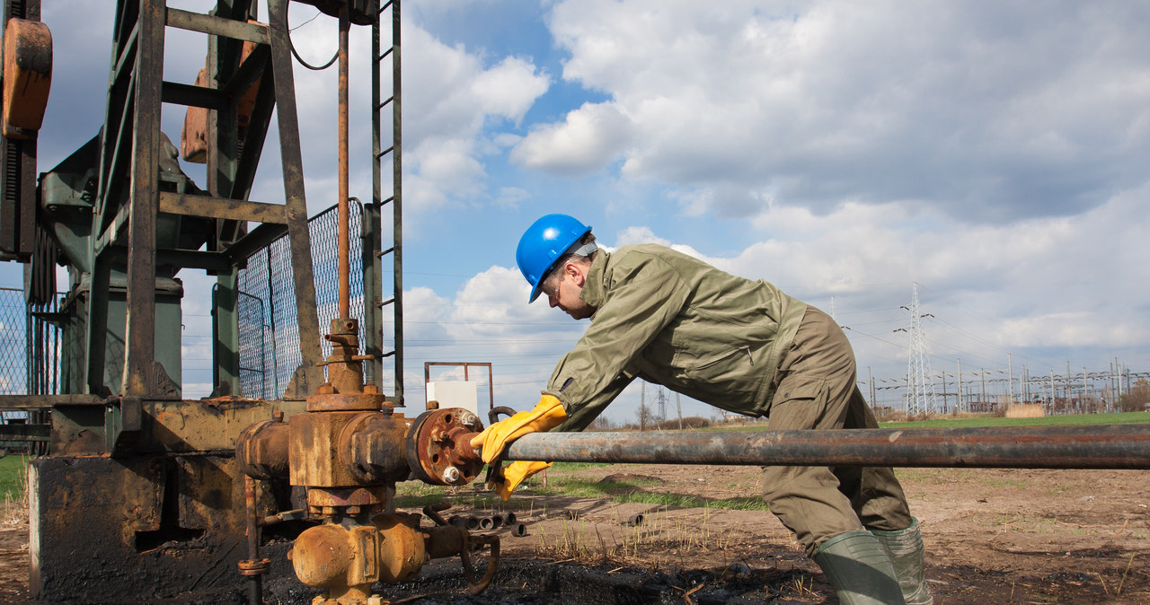 Zakręcanie kurka z ropą czy gazem to sprawdzona praktyka na surowcowych wojnach. Zdj. ilustracyjne /123RF/PICSEL