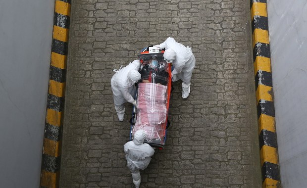 Zakrzepica kolejnym czynnikiem ryzyka przy infekcji koronawirusem