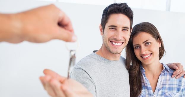 Zakup mieszkania obciążonego kredytem walutowym może się opłacać /&copy;123RF/PICSEL