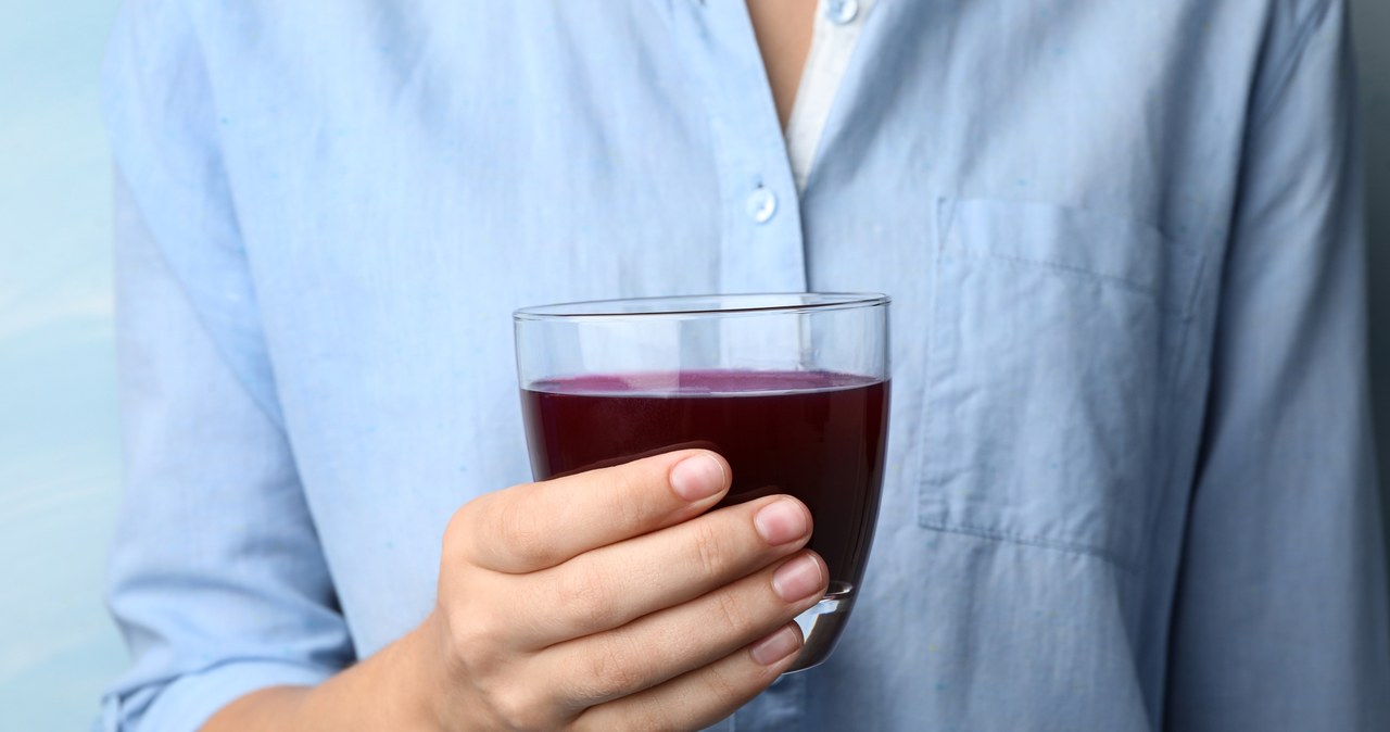 Zakwas z buraków działa jak naturalny probiotyk wspiera mikroflorę jelitową, poprawia trawienie i wspomaga odporność. /123RF/PICSEL