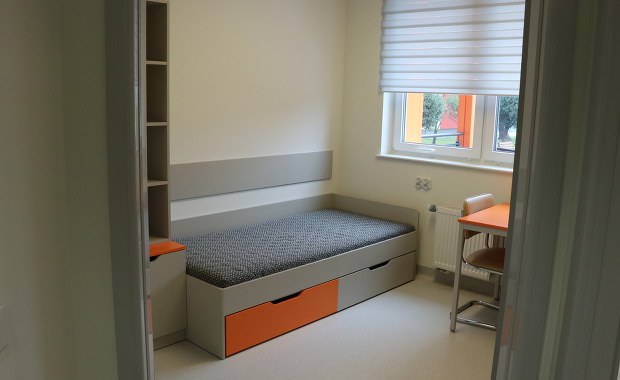 Zakwaterowanie w akademikach a szczepienie. Jakie jest stanowisko UJ i UW?